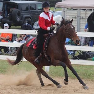 Meet your Posher, Lauren